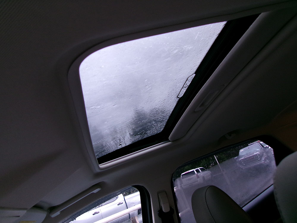 
								FORD ECOSPORT SE full									