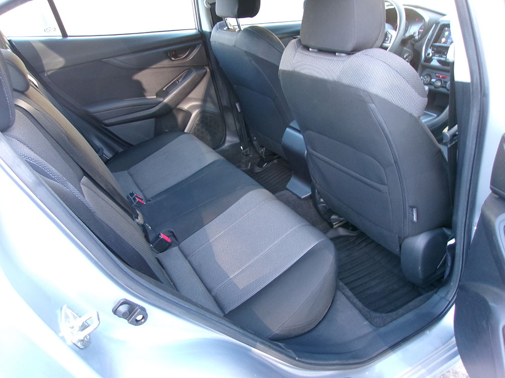 
								SUBARU IMPREZA PREMIUM full									