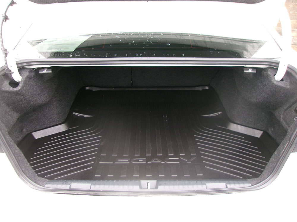 
								SUBARU LEGACY PREMIUM full									