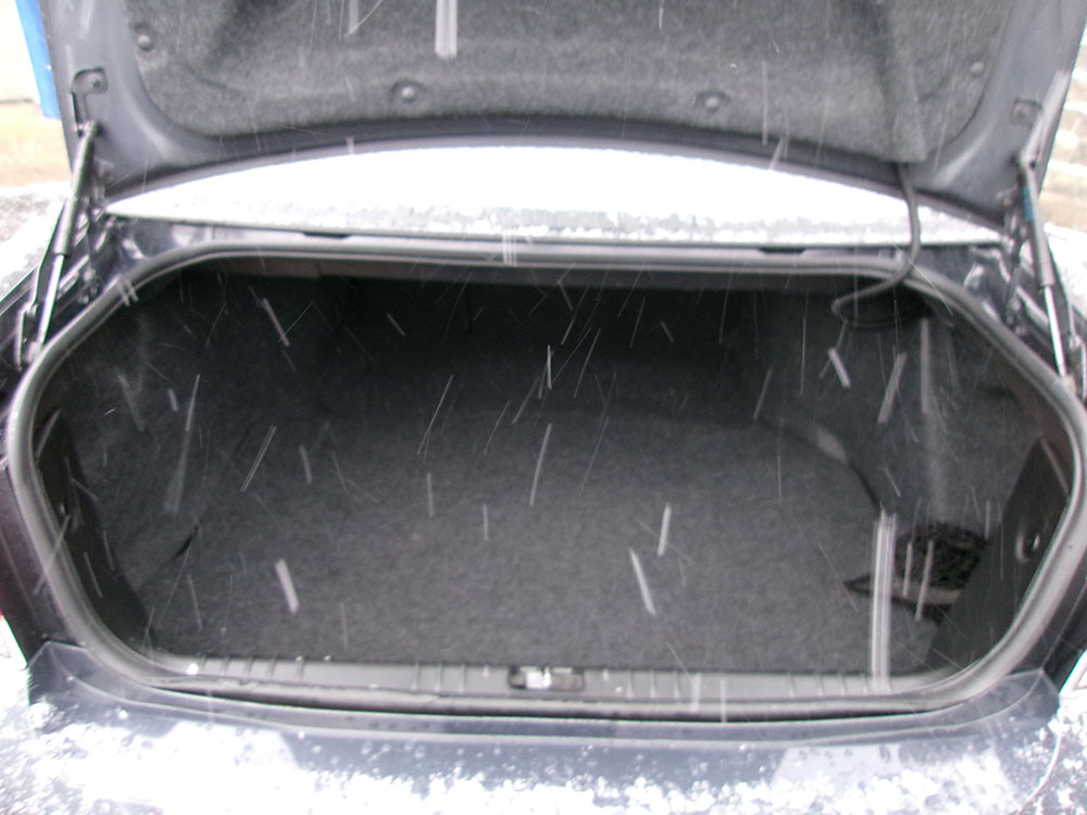 
								CHEVROLET IMPALA LT full									