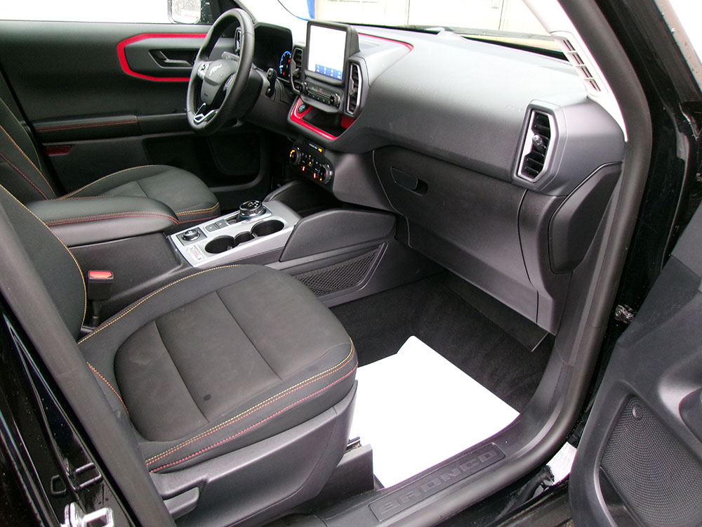 
								FORD BRONCO SPORT FREE WHEELING full									