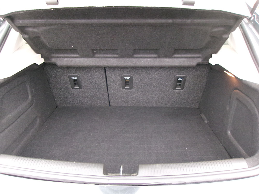 
								CHEVROLET CRUZE LT full									