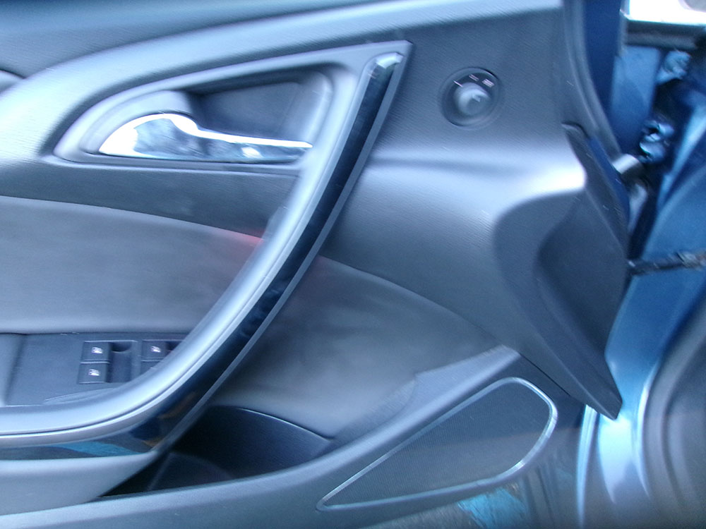 
								BUICK CASCADA PREMIUM full									