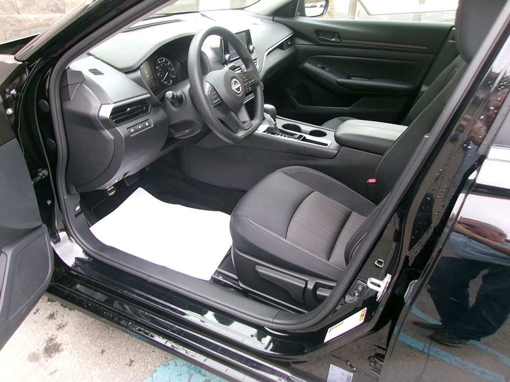 
								NISSAN ALTIMA S full									