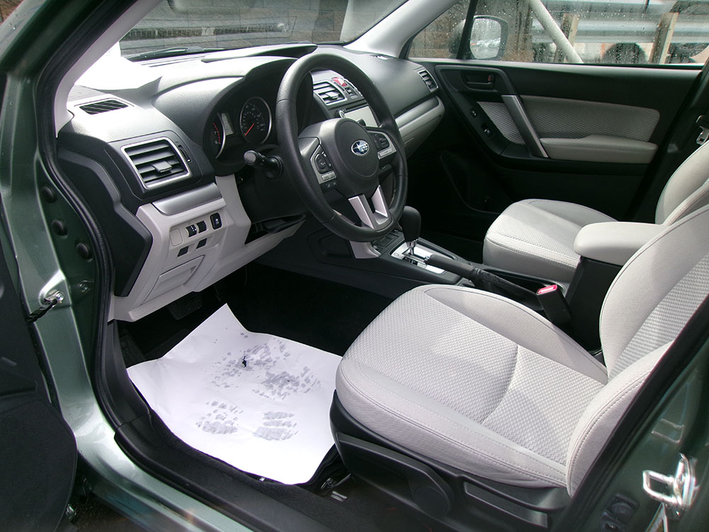 
								SUBARU FORESTER full									