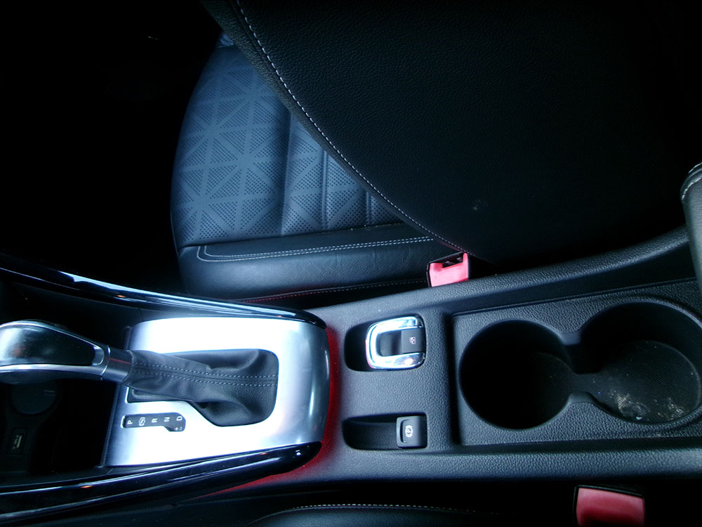 
								BUICK CASCADA PREMIUM full									