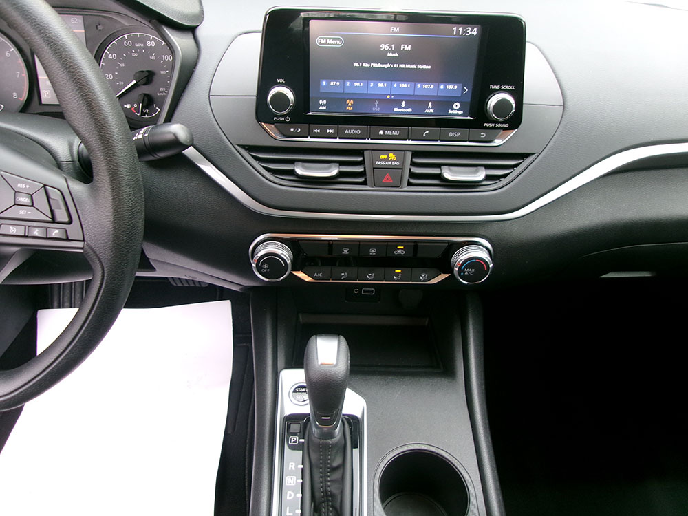 
								NISSAN ALTIMA S full									