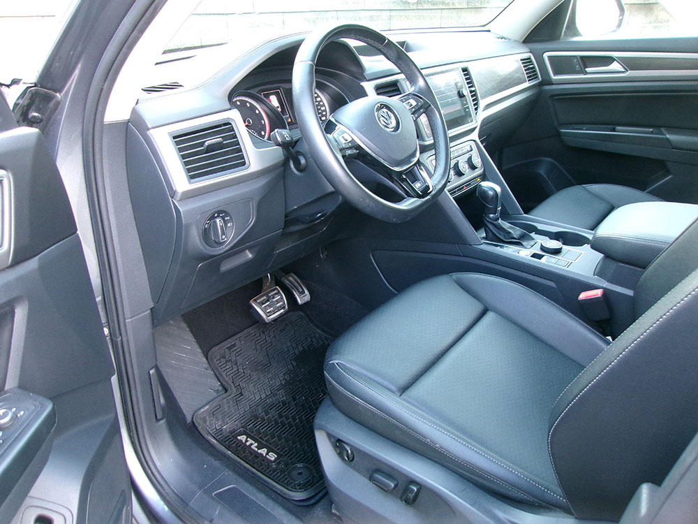 
								VOLKSWAGEN ATLAS SE R-LINE full									