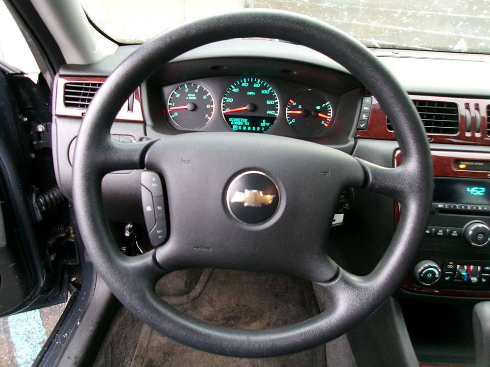 
								CHEVROLET IMPALA LT full									