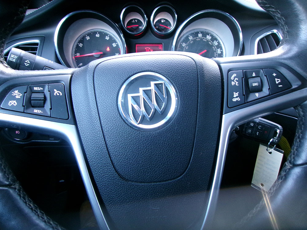 
								BUICK CASCADA PREMIUM full									