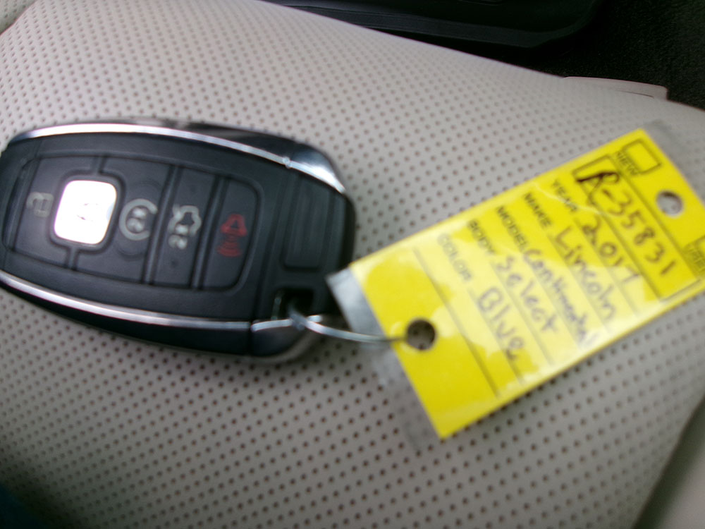 
								LINCOLN CONTINENTAL SELECT full									