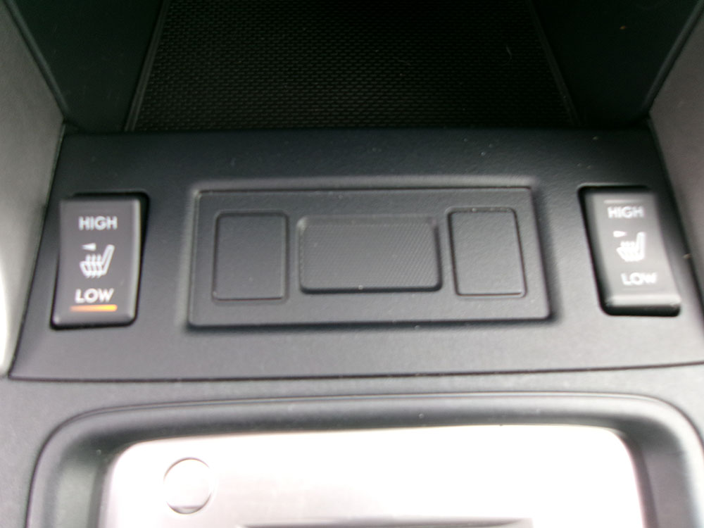 
								SUBARU FORESTER PREMIUM full									