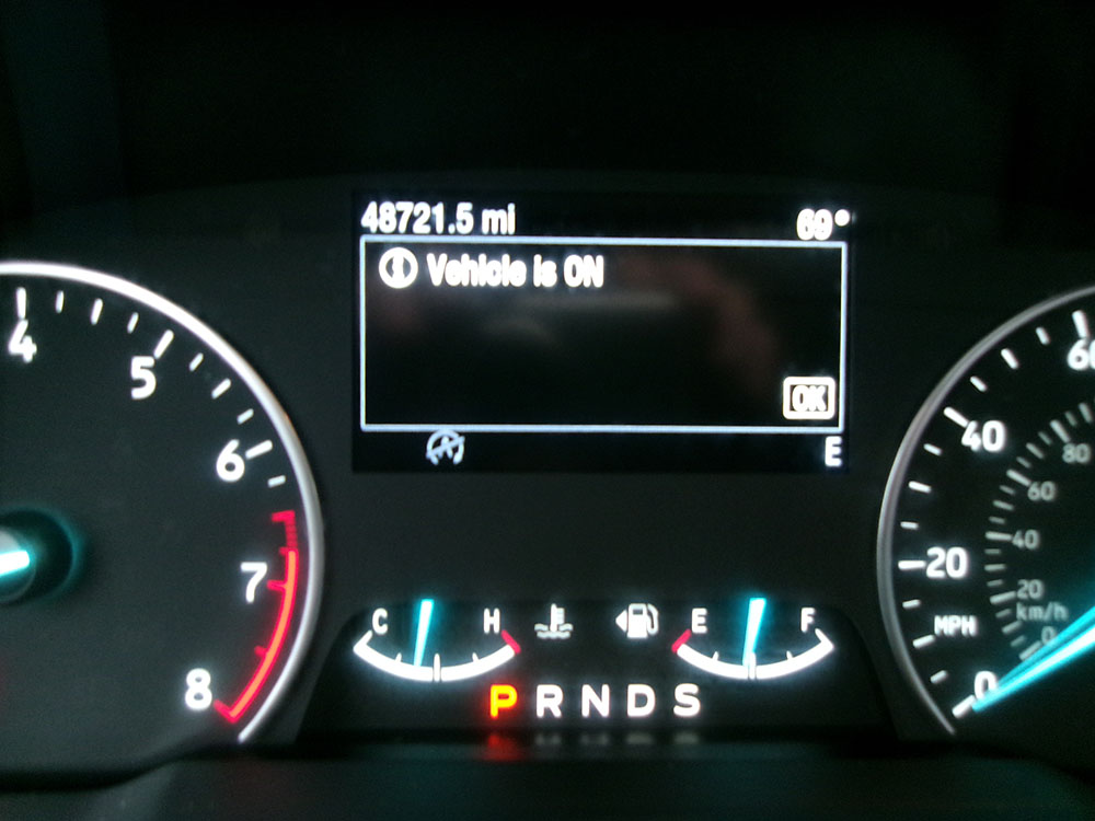 
								FORD ECOSPORT SE full									