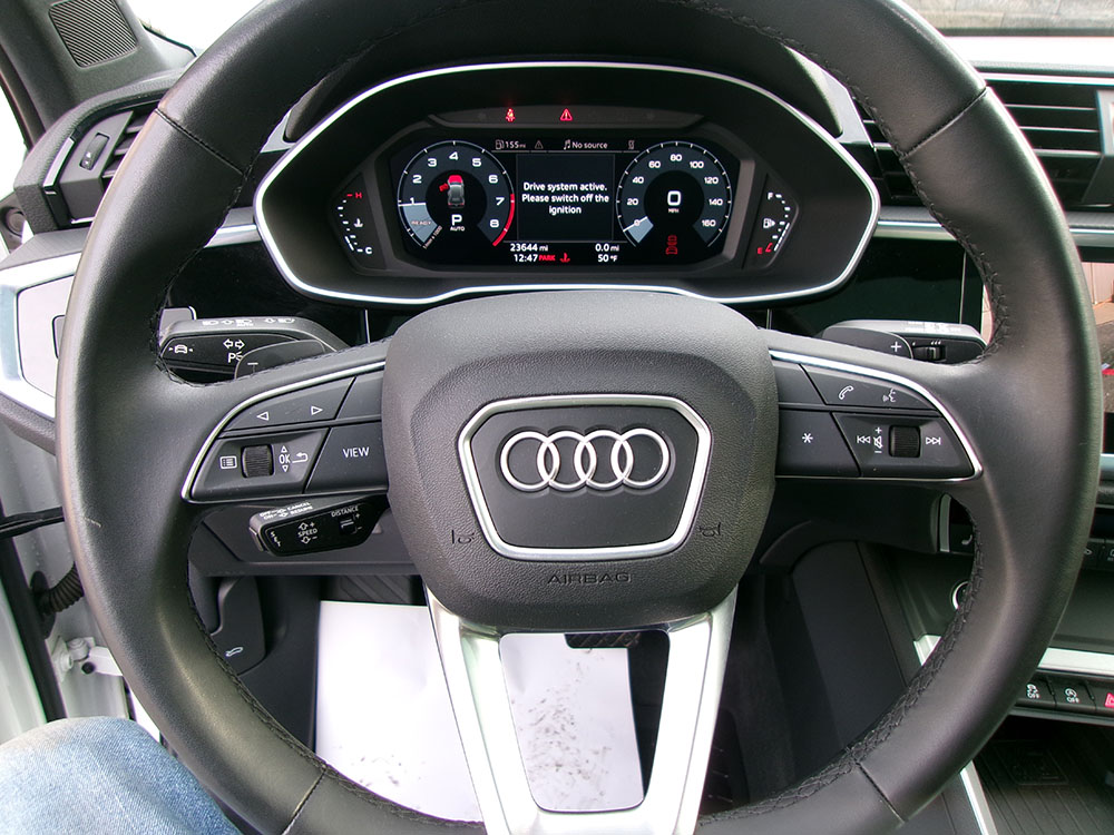 
								AUDI Q3 PREMIUM PLUS S-LINE full									