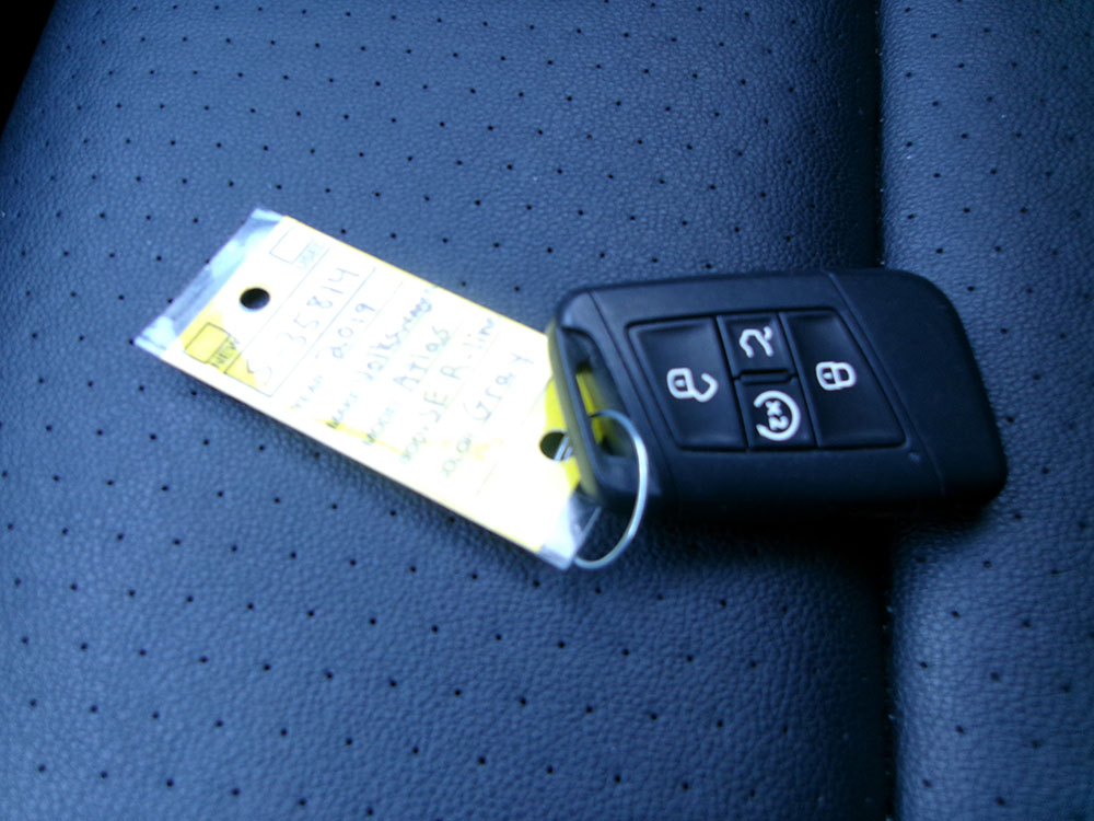 
								VOLKSWAGEN ATLAS SE R-LINE full									