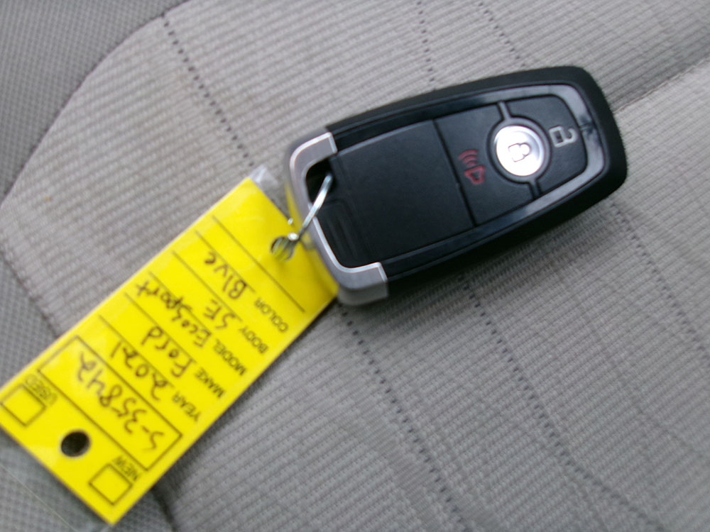 
								FORD ECOSPORT SE full									