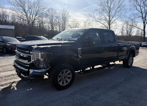 FORD F-250 XLT SUPER CREW CAB 8′ BED