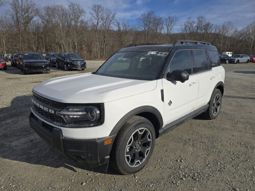 2025 Ford Bronco Sport Outer Banks's photo