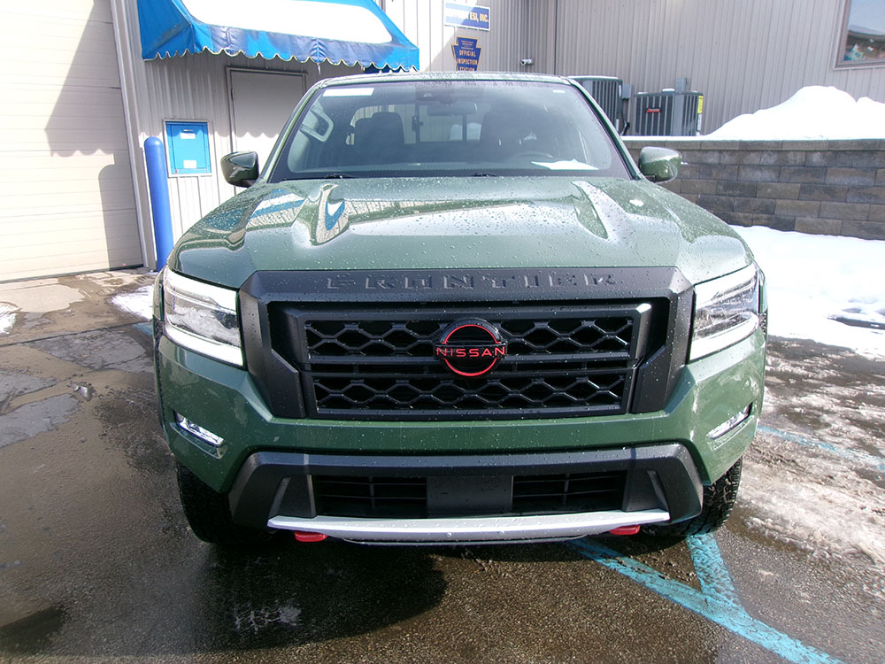 
								NISSAN FRONTIER PRO-4X CREW CAB full									