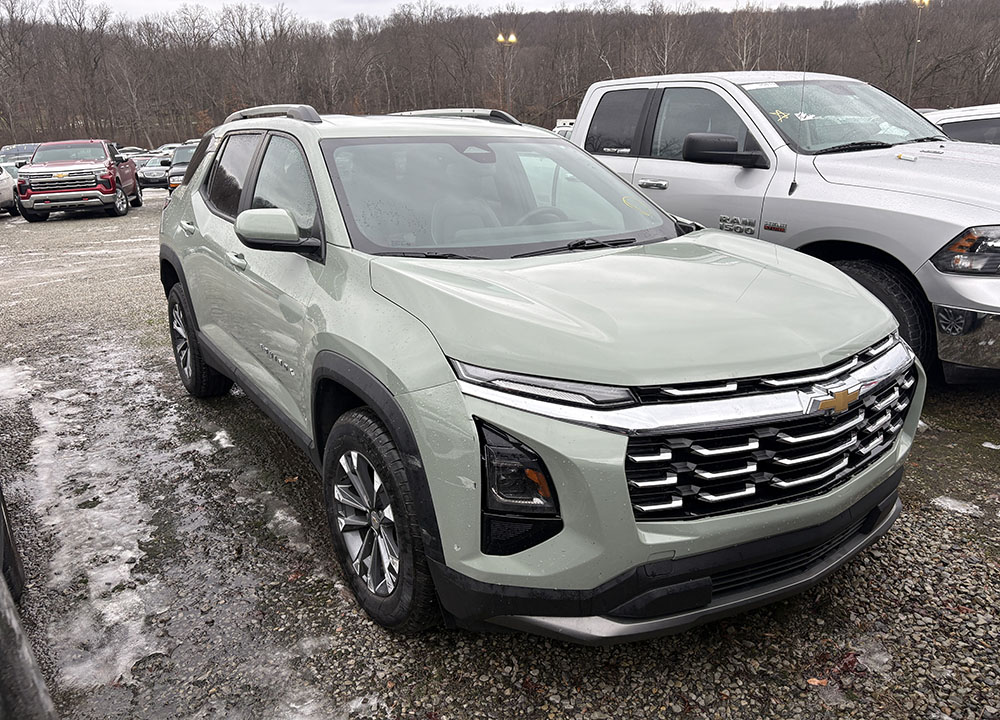 
								CHEVROLET EQUINOX LT full									