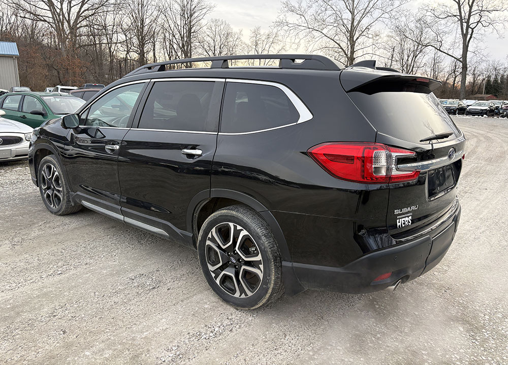 
								SUBARU ASCENT TOURING full									