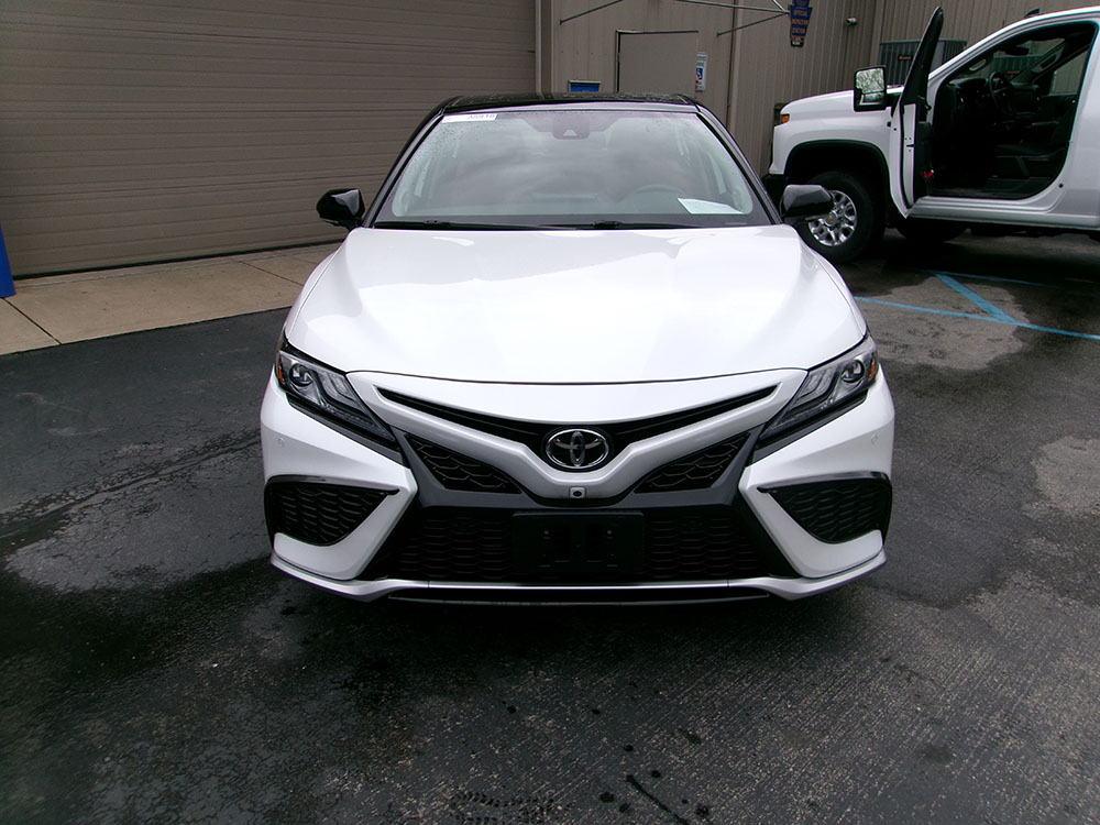 
								TOYOTA CAMRY XSE full									