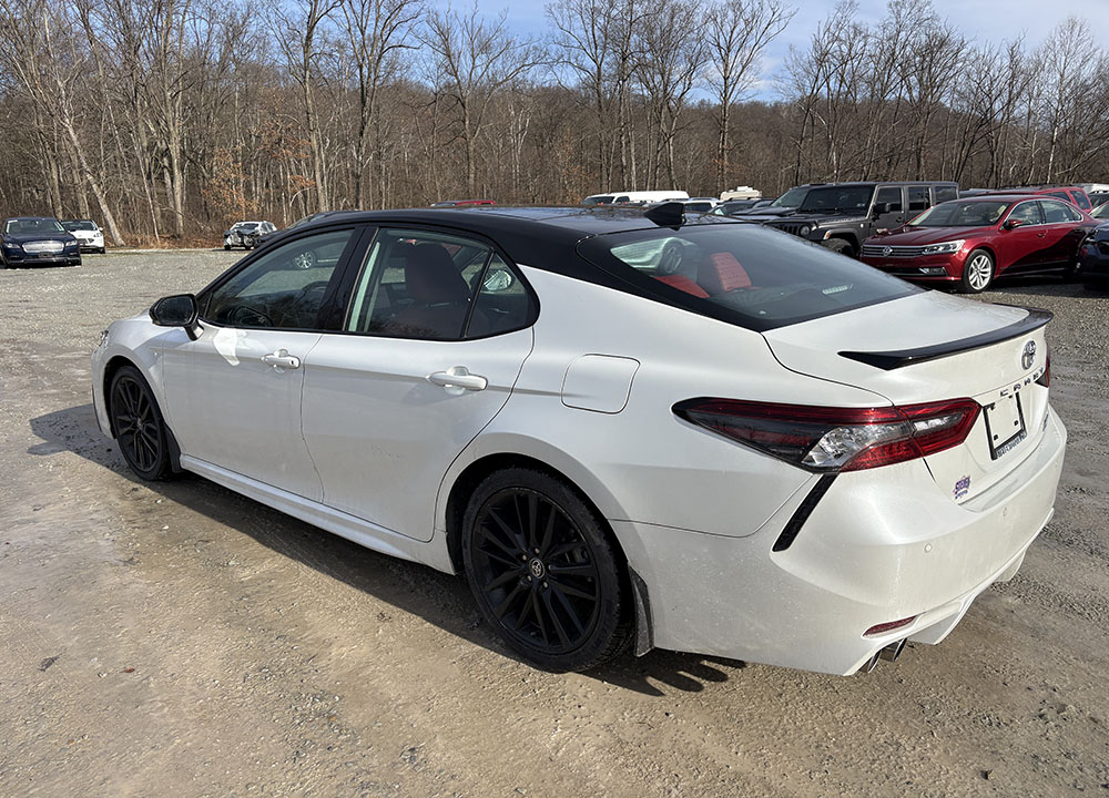 
								TOYOTA CAMRY XSE full									