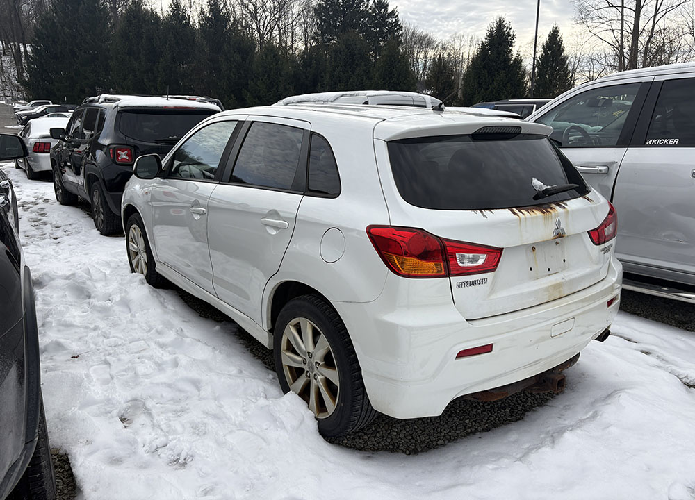 
								MITSUBISHI OUTLANDER SPORT full									