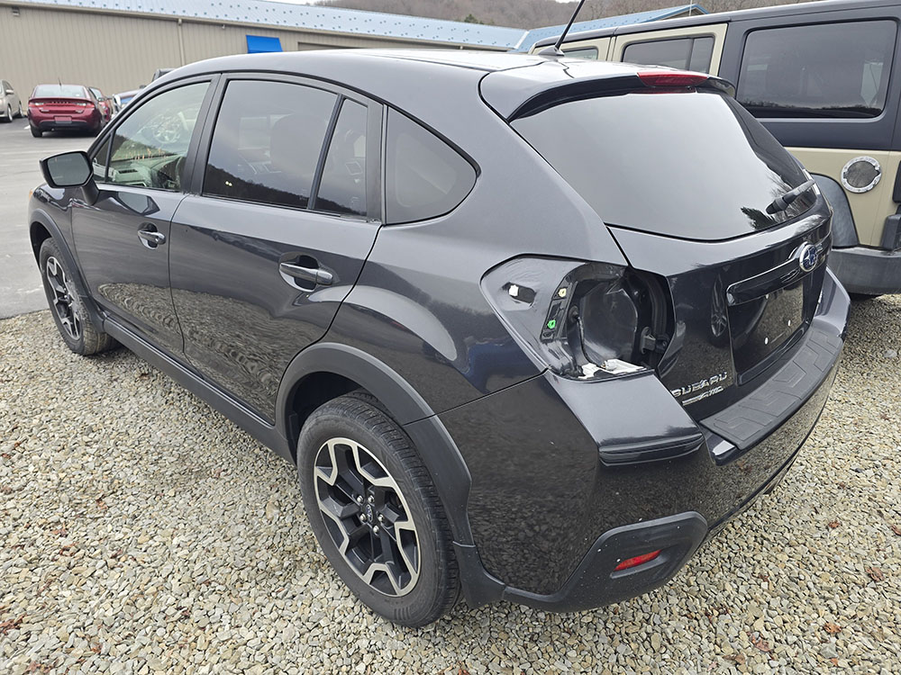 
								SUBARU CROSSTREK PREMIUM full									