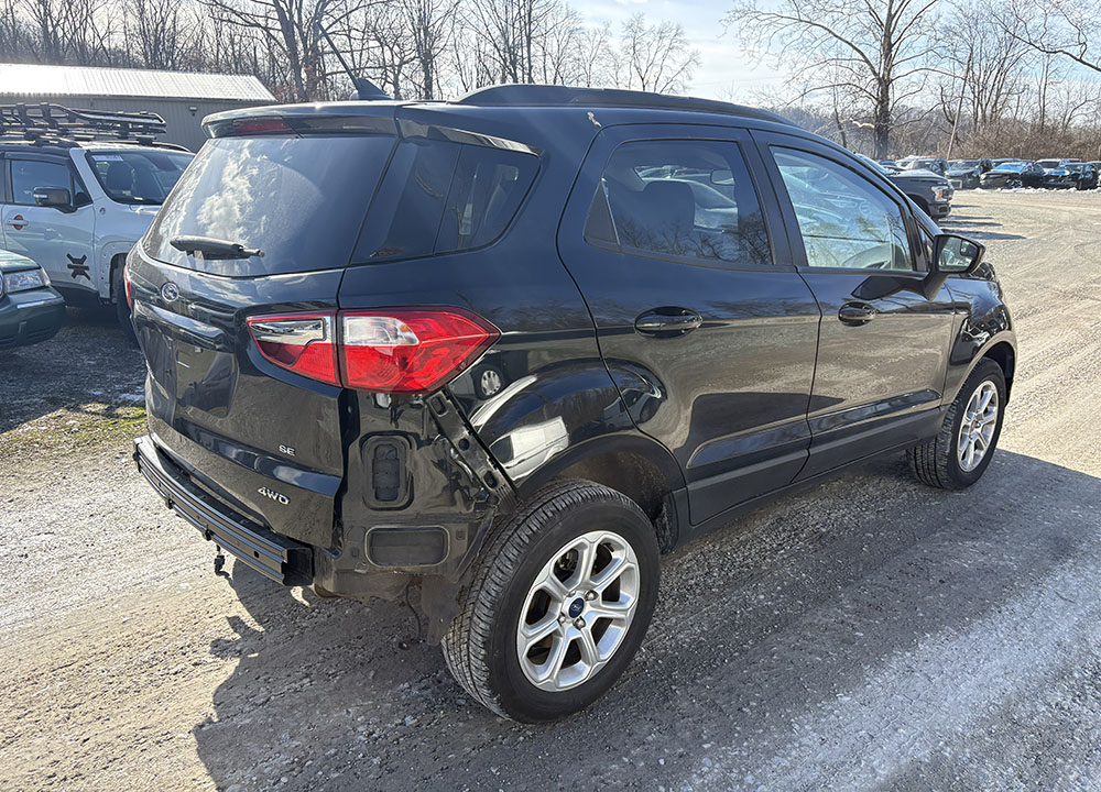 
								FORD ECOSPORT SE full									