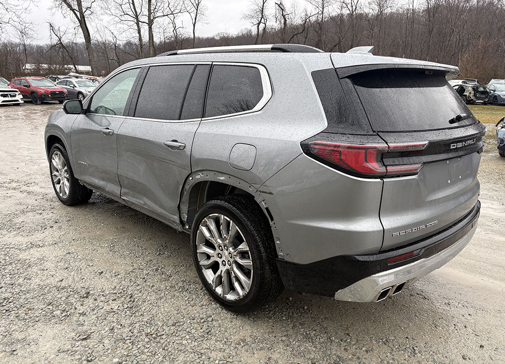
								GMC ACADIA DENALI full									