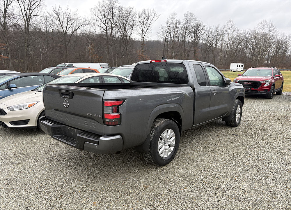 
								NISSAN FRONTIER SV KING CAB full									