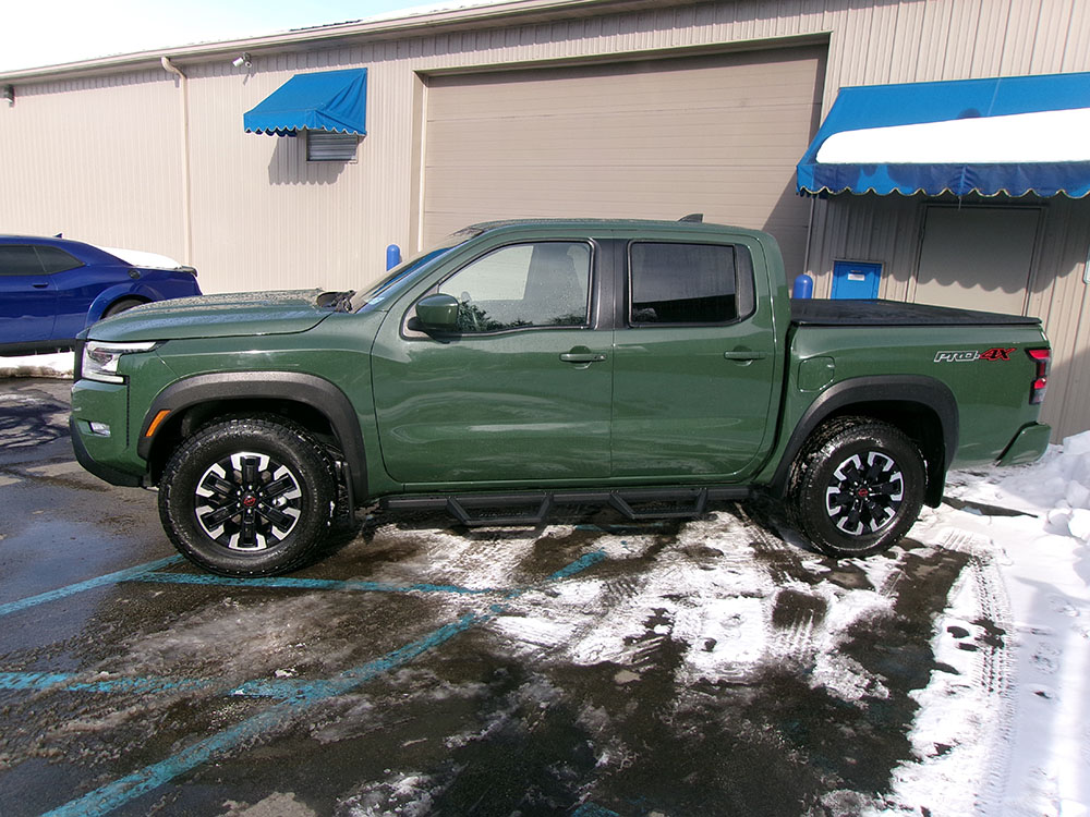 
								NISSAN FRONTIER PRO-4X CREW CAB full									