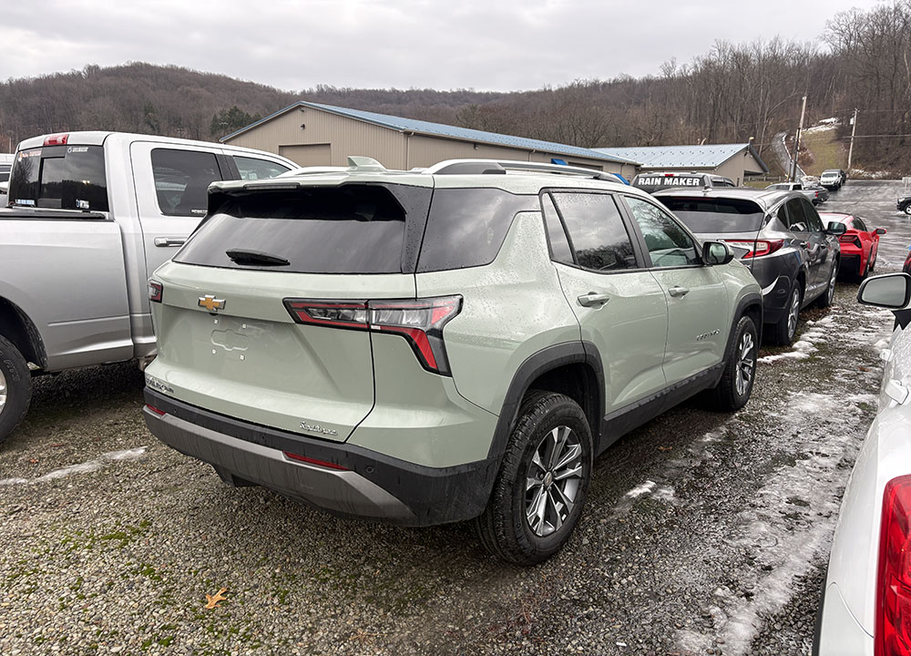 
								CHEVROLET EQUINOX LT full									