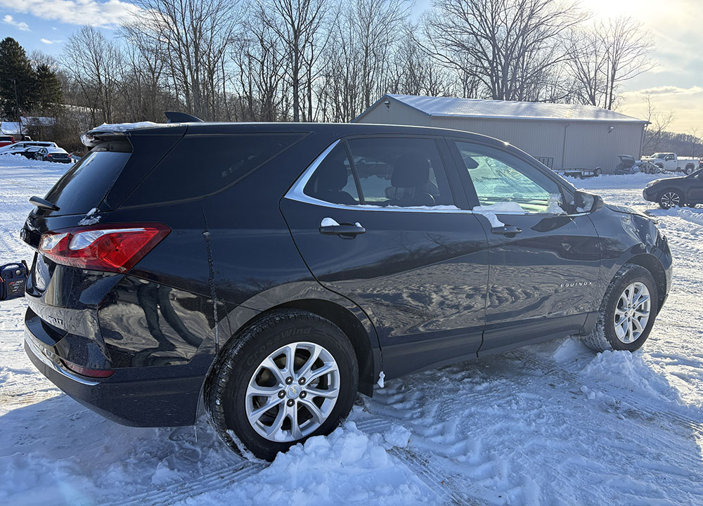 
								CHEVROLET EQUINOX LT full									