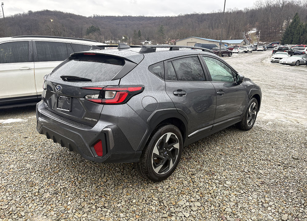 
								SUBARU CROSSTREK LIMITED full									