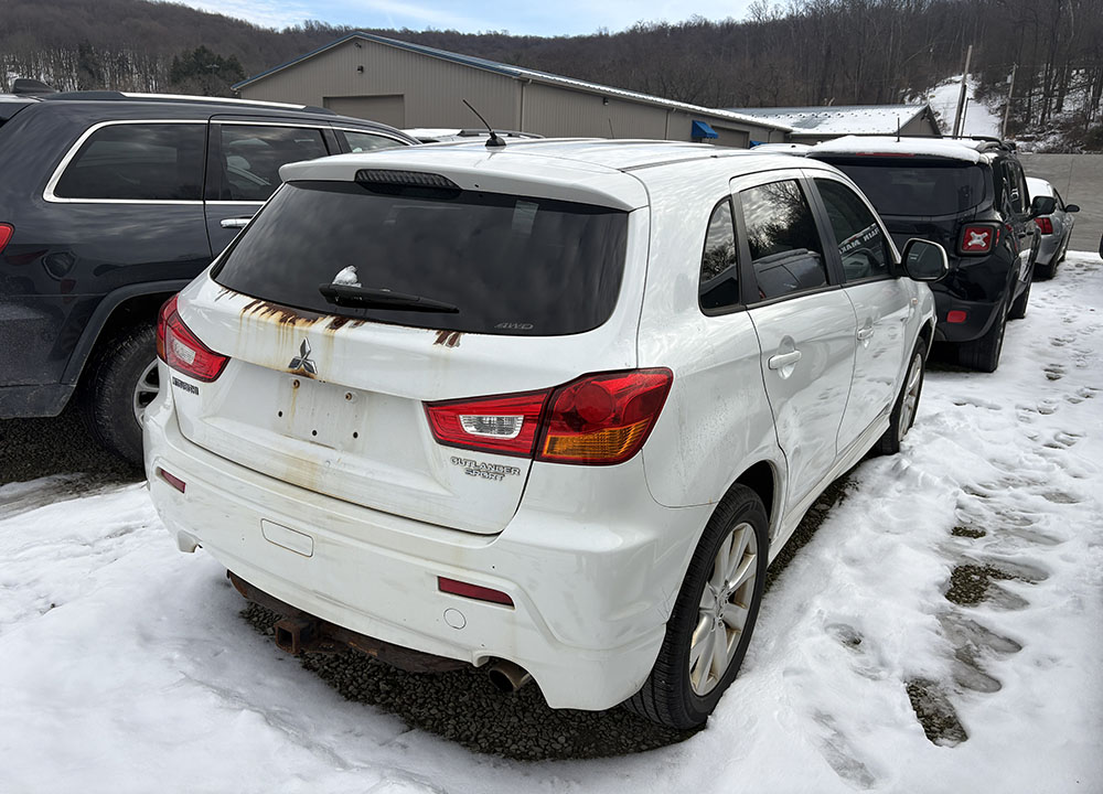 
								MITSUBISHI OUTLANDER SPORT full									