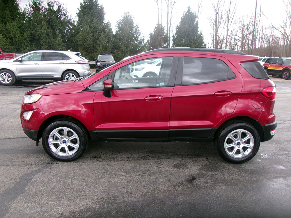 
								FORD ECOSPORT SE full									