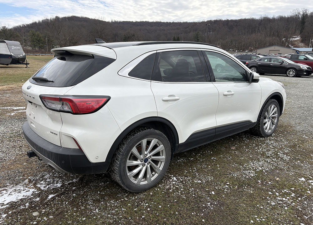 
								FORD ESCAPE TITANIUM full									