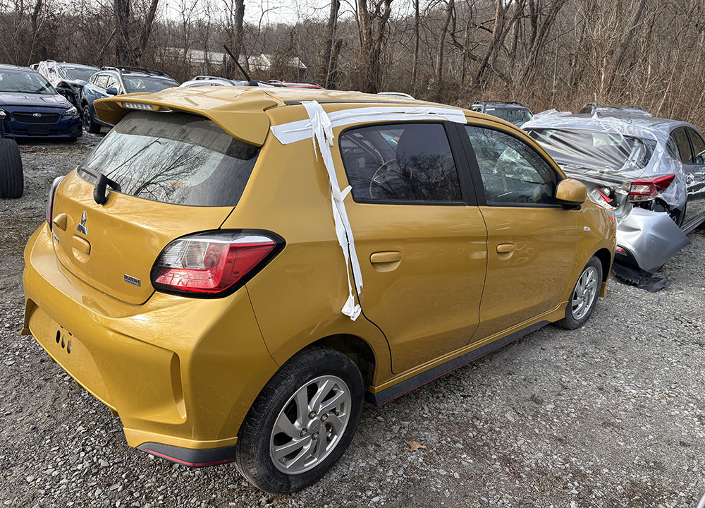 
								MITSUBISHI MIRAGE CARBONITE EDITION full									