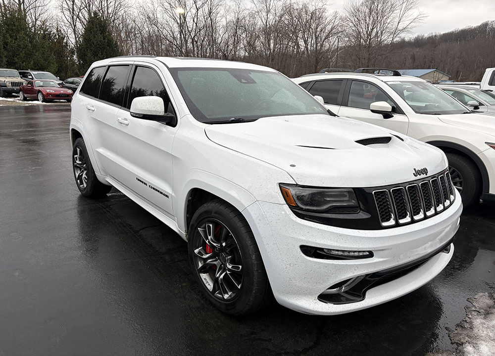 
								JEEP GRAND CHEROKEE SRT full									