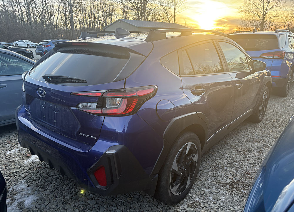 
								SUBARU CROSSTREK LIMITED full									
