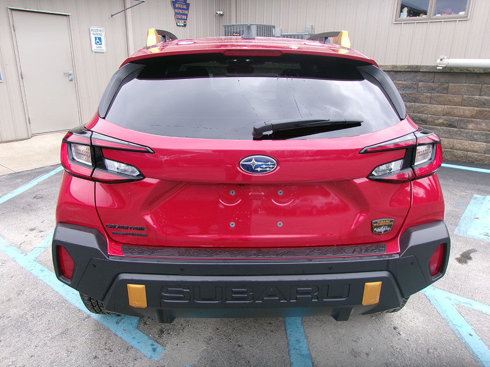 
								SUBARU CROSSTREK WILDERNESS full									