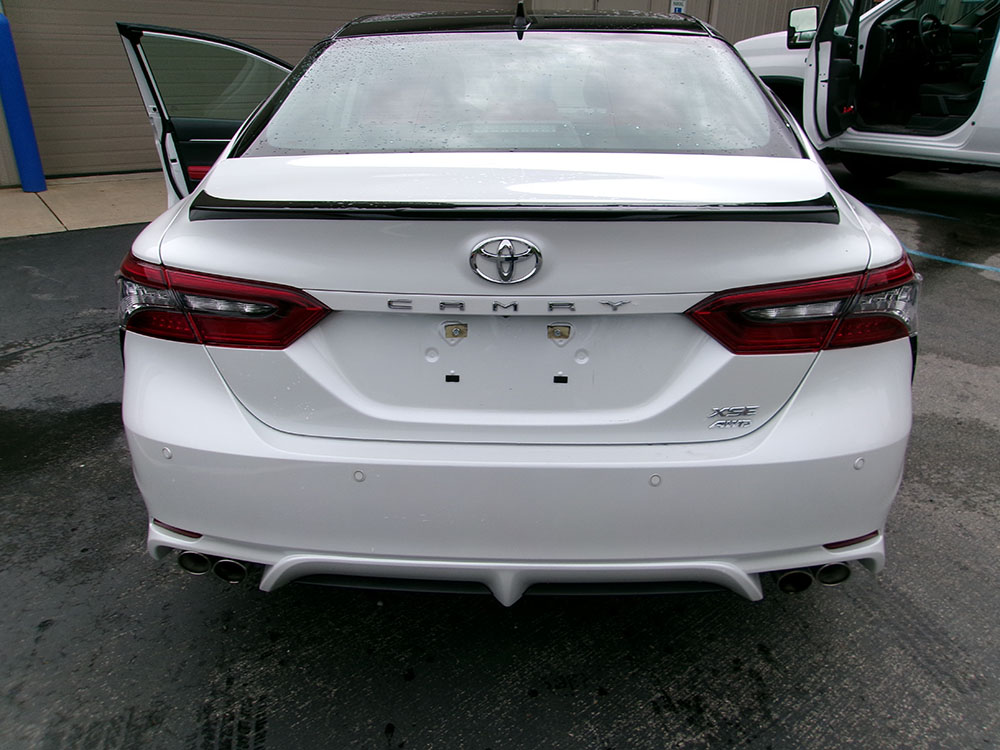 
								TOYOTA CAMRY XSE full									
