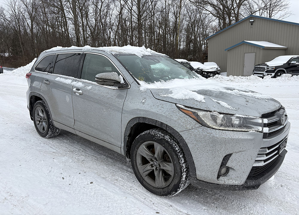 
								TOYOTA HIGHLANDER LIMITED full									