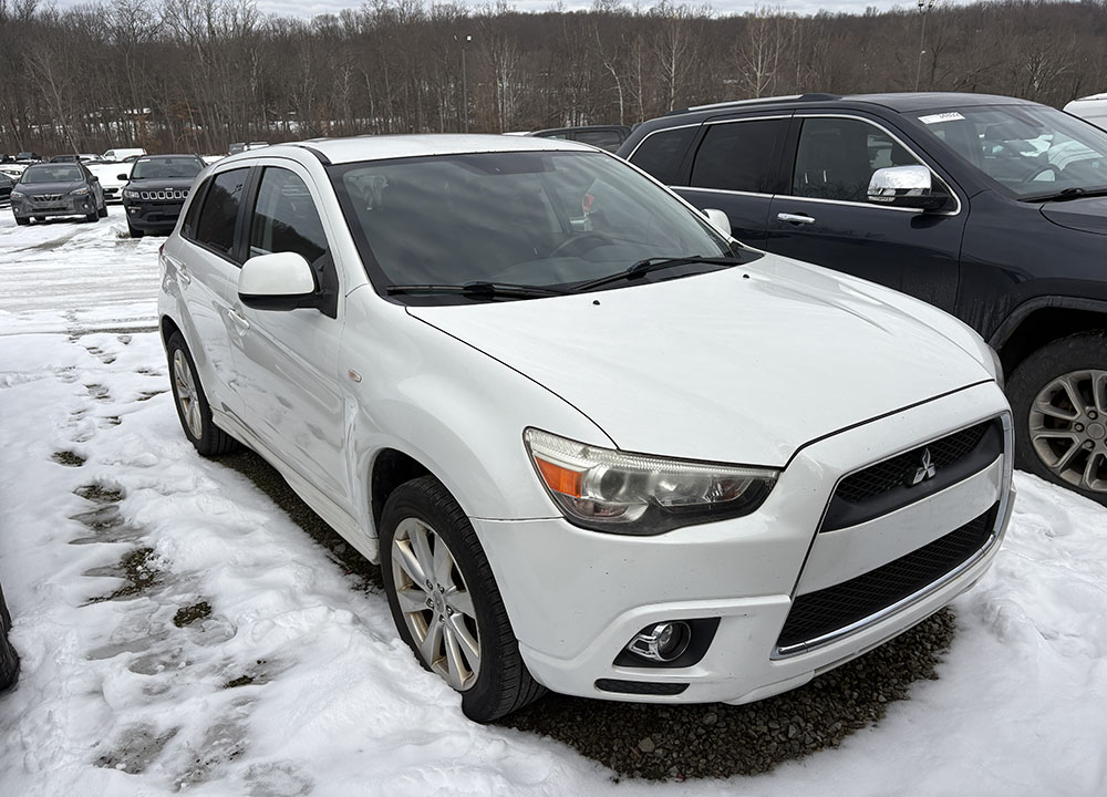
								MITSUBISHI OUTLANDER SPORT full									