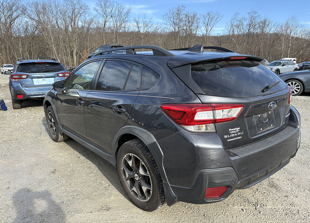 
								SUBARU CROSSTREK PREMIUM full									