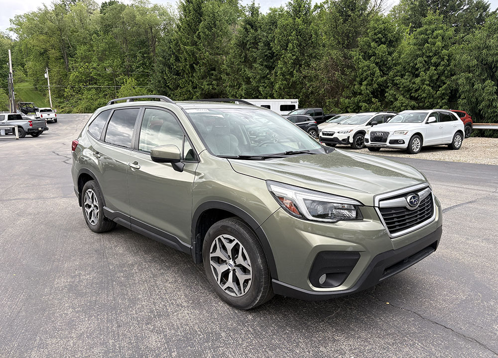 
								SUBARU FORESTER PREMIUM full									