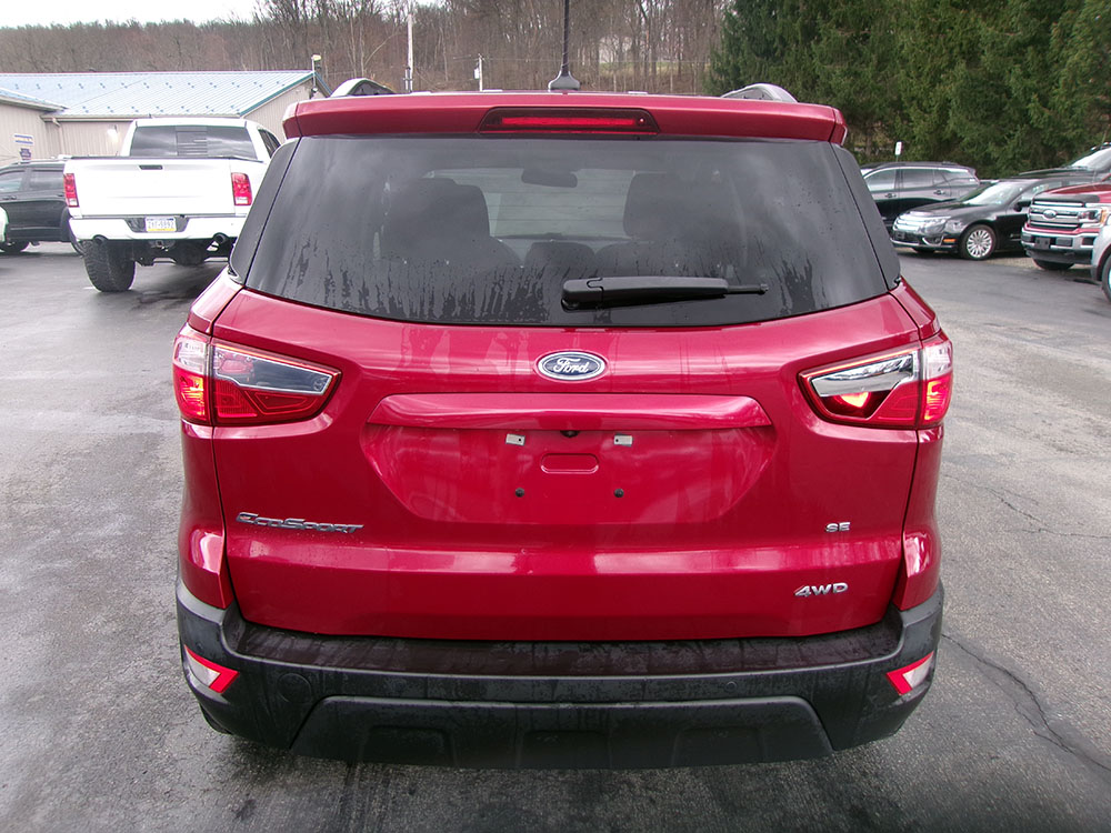 
								FORD ECOSPORT SE full									