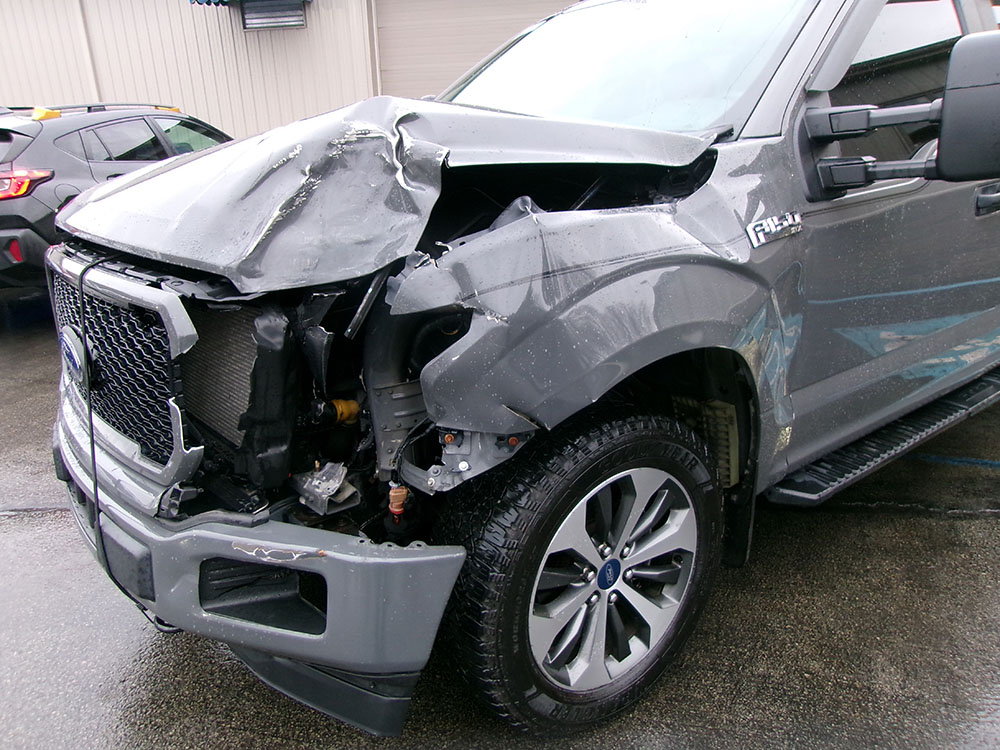 
								FORD F-150 FX4 SUPER CREW CAB full									